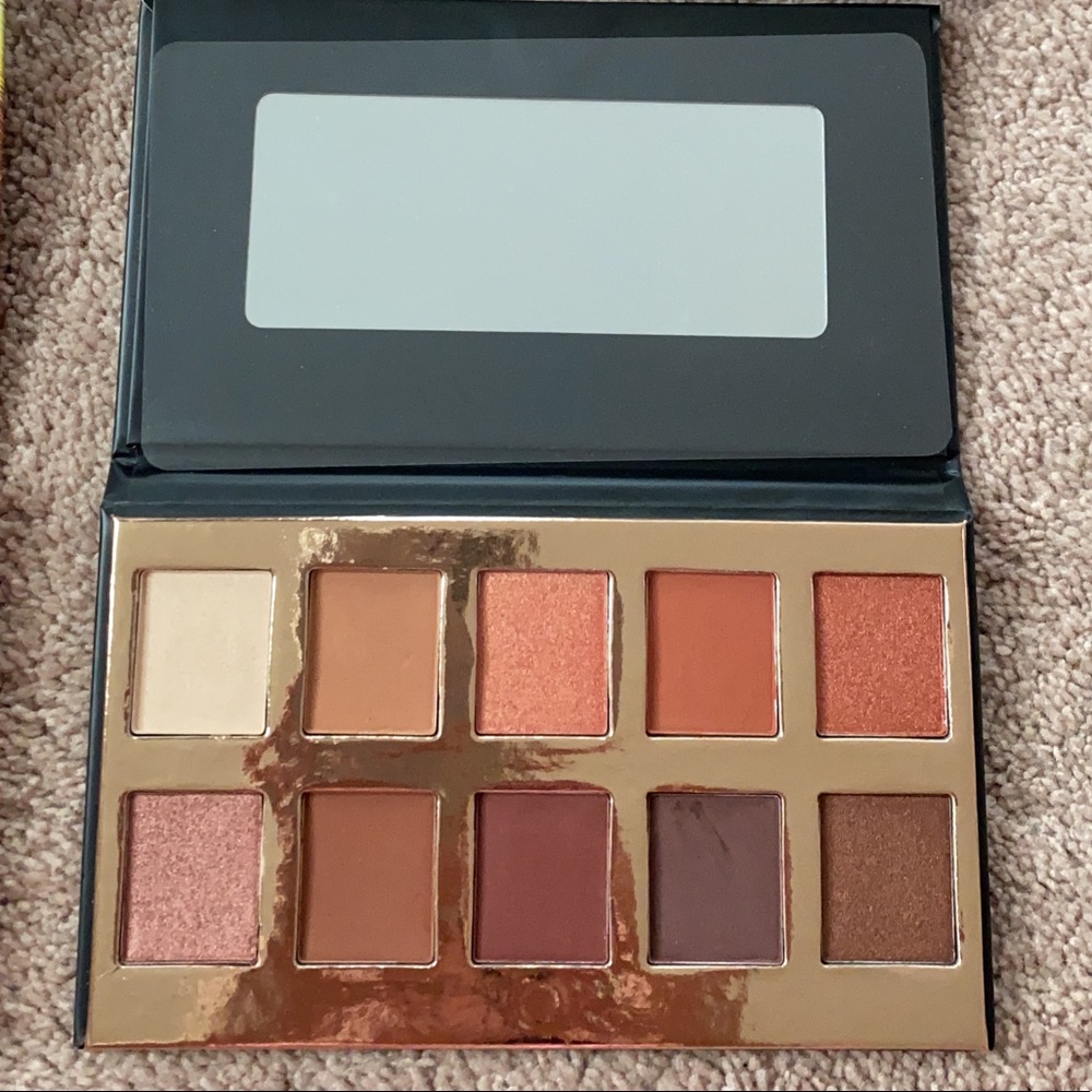 Crown Fuego palette
